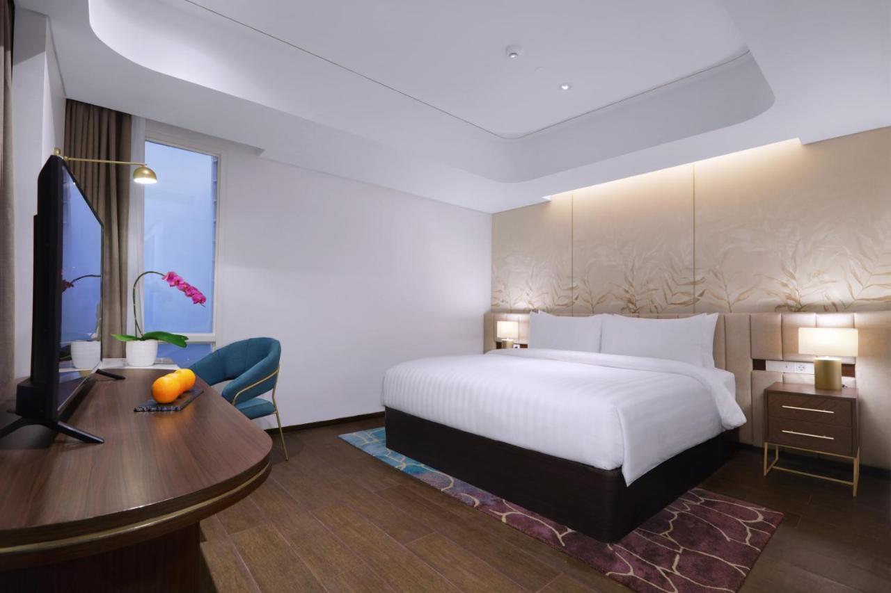 Atria Hotel Gading Serpong Exterior photo