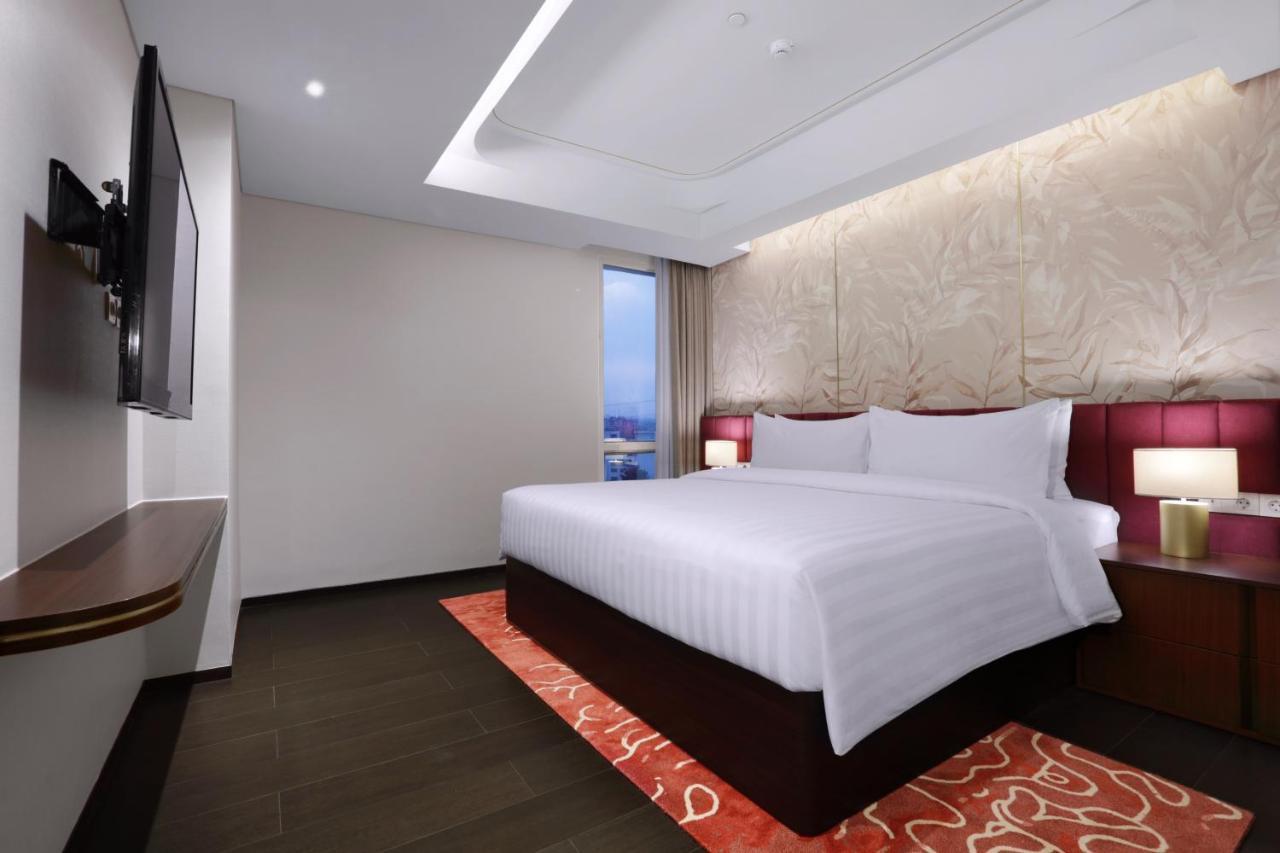 Atria Hotel Gading Serpong Exterior photo